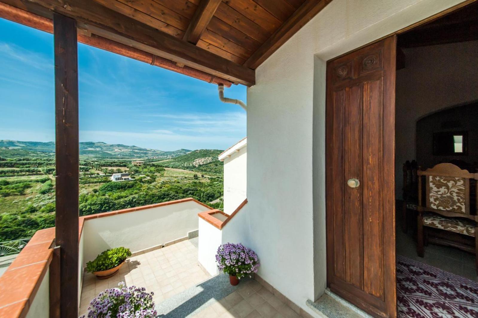 Bed and Breakfast La Casa Di Mannazzotta 2 Кастельсардо Экстерьер фото